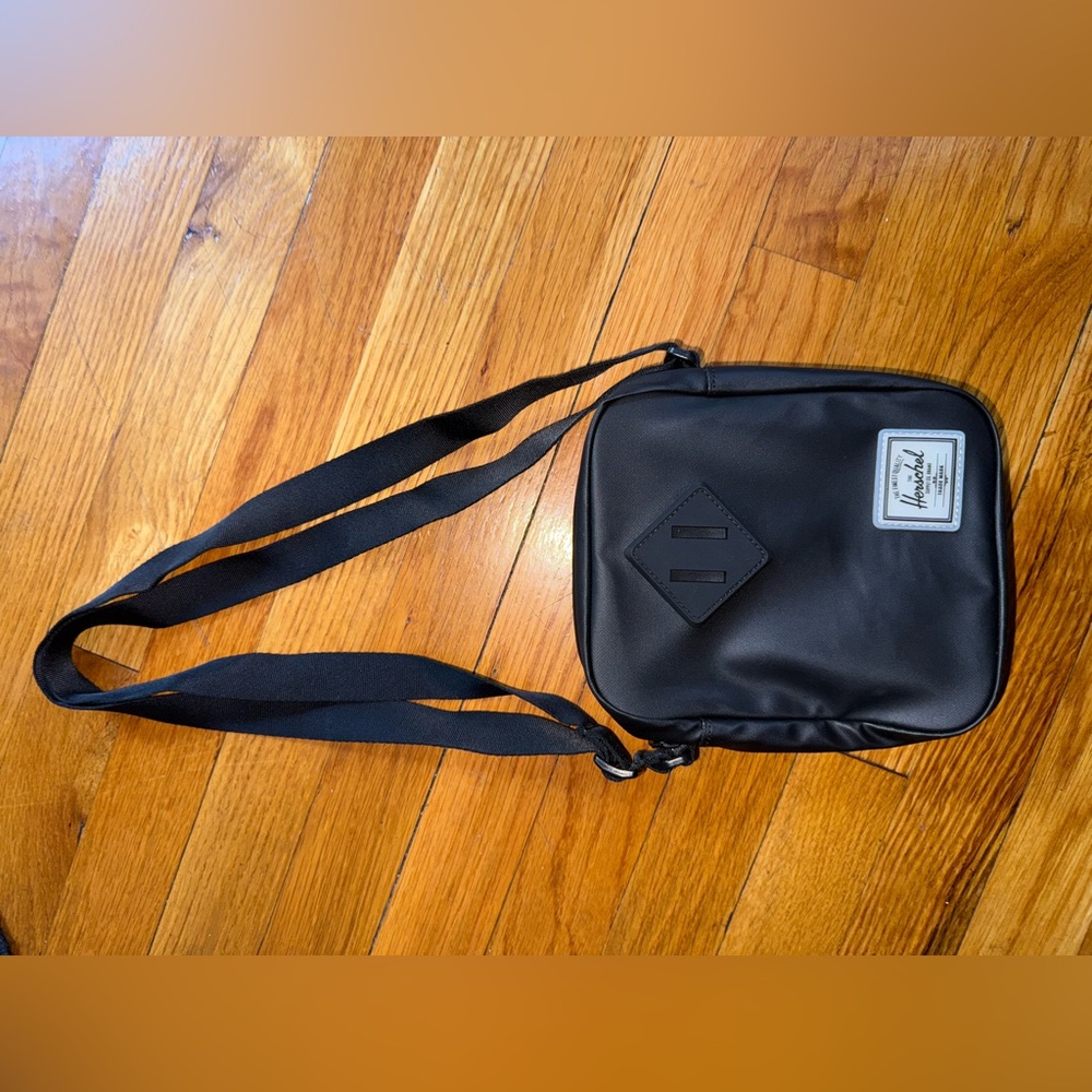 Herschel Supply Company Black Messenger Bag